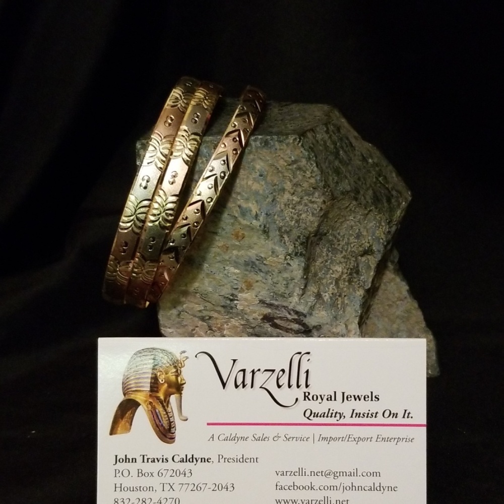 Tu-tone Bangle